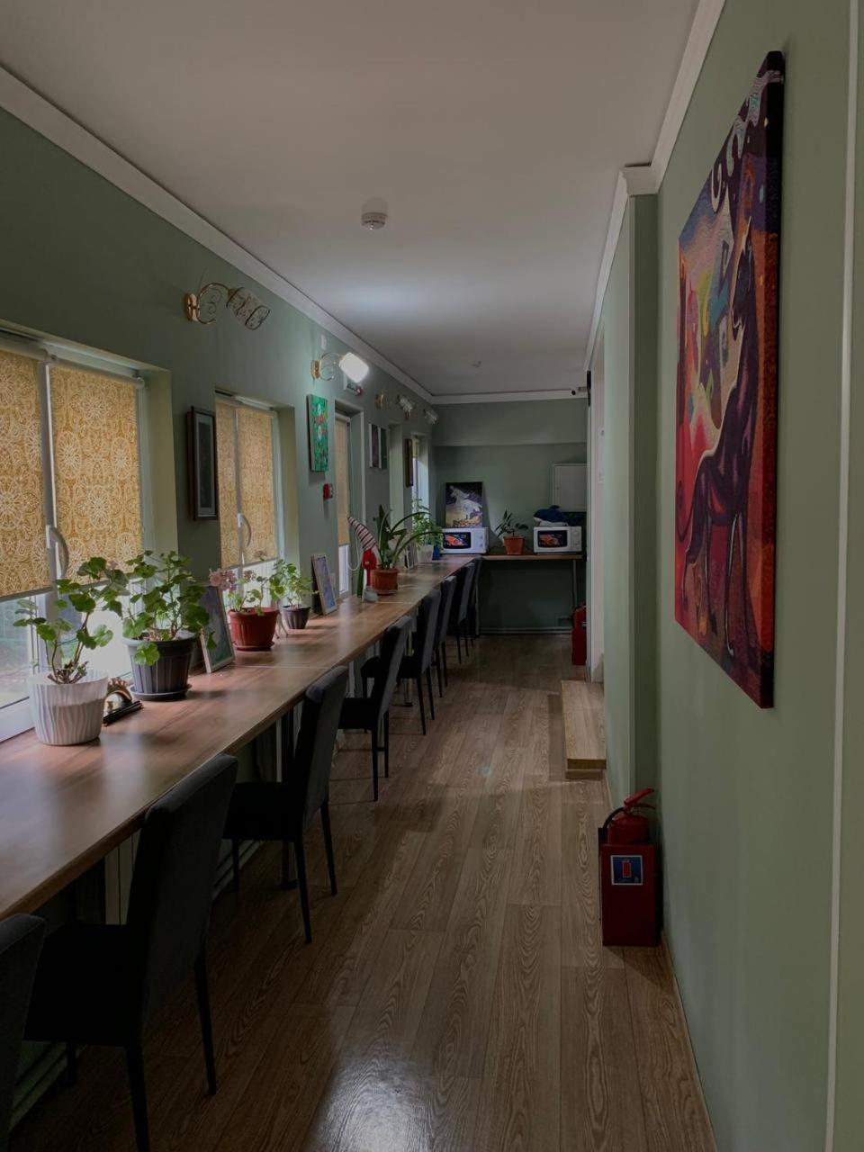 Hostel Nomad Almaty Exterior photo
